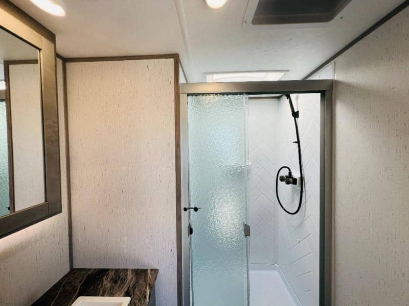 2022 Dutchmen 2022 Dutchmen Kodiak Ultimate - thumbnail 32