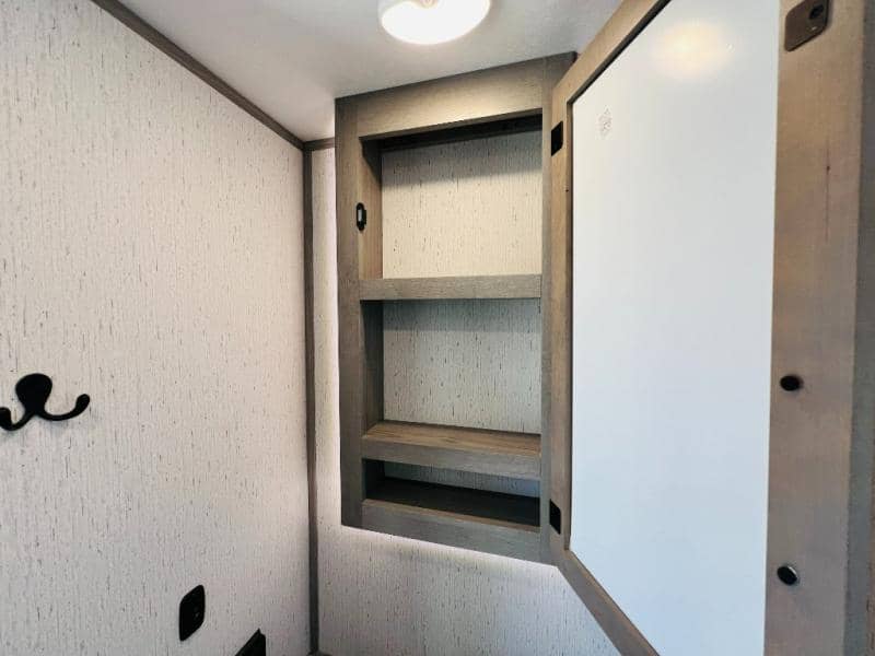 2022 Dutchmen 2022 Dutchmen Kodiak Ultimate - thumbnail 35