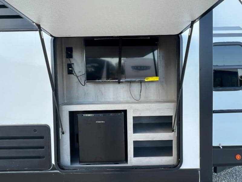 2022 Dutchmen 2022 Dutchmen Kodiak Ultimate - thumbnail 61