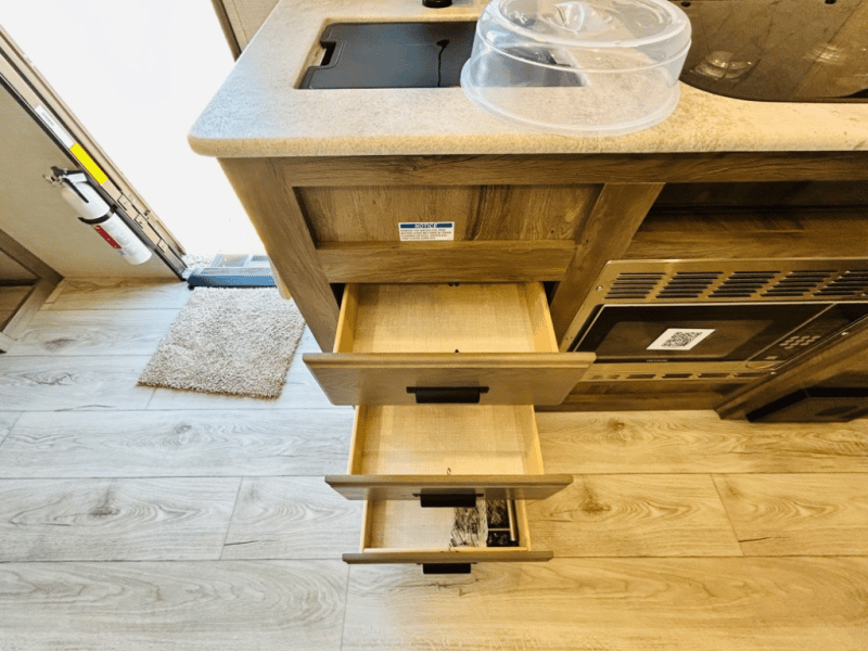 2022 Forest River 2022 Forest River Surveyor Legend - thumbnail 29