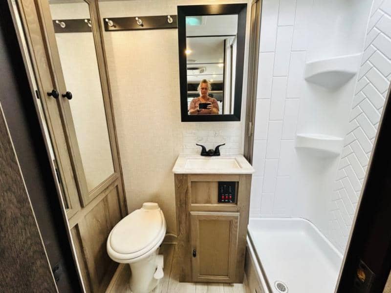 2022 Forest River 2022 Forest River Surveyor Legend - thumbnail 37