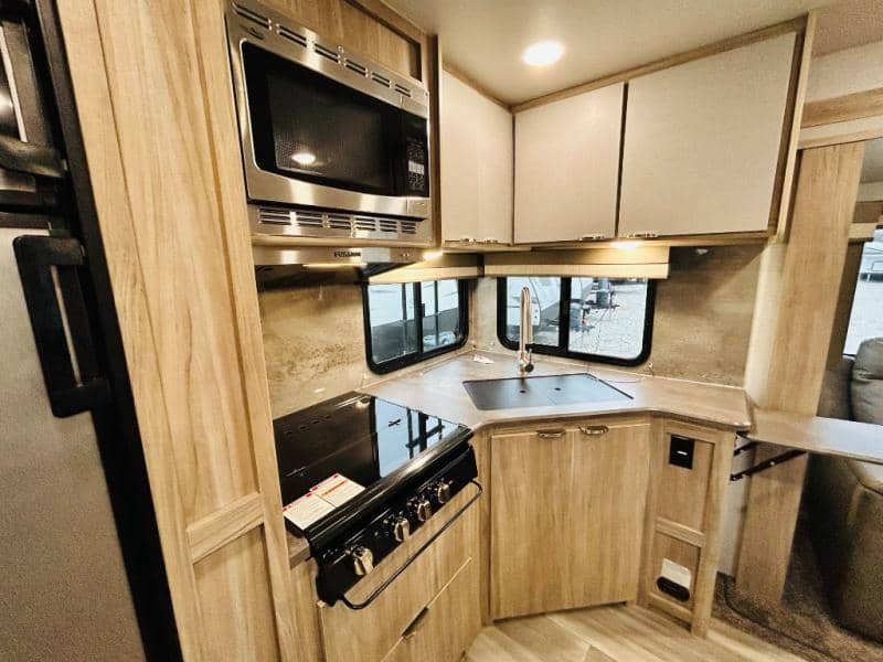 2022 Winnebago 2022 Winnebago Minnie Plus - thumbnail 20