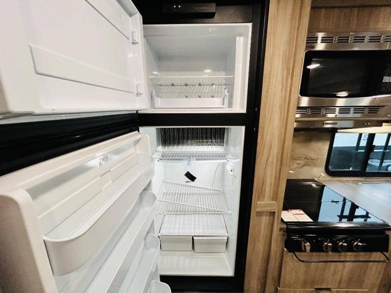 2022 Winnebago 2022 Winnebago Minnie Plus - thumbnail 26