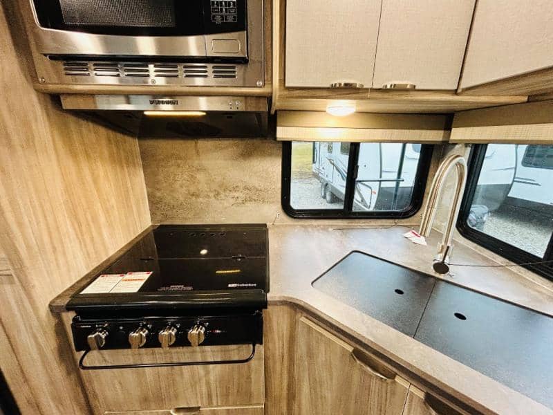 2022 Winnebago 2022 Winnebago Minnie Plus - thumbnail 34