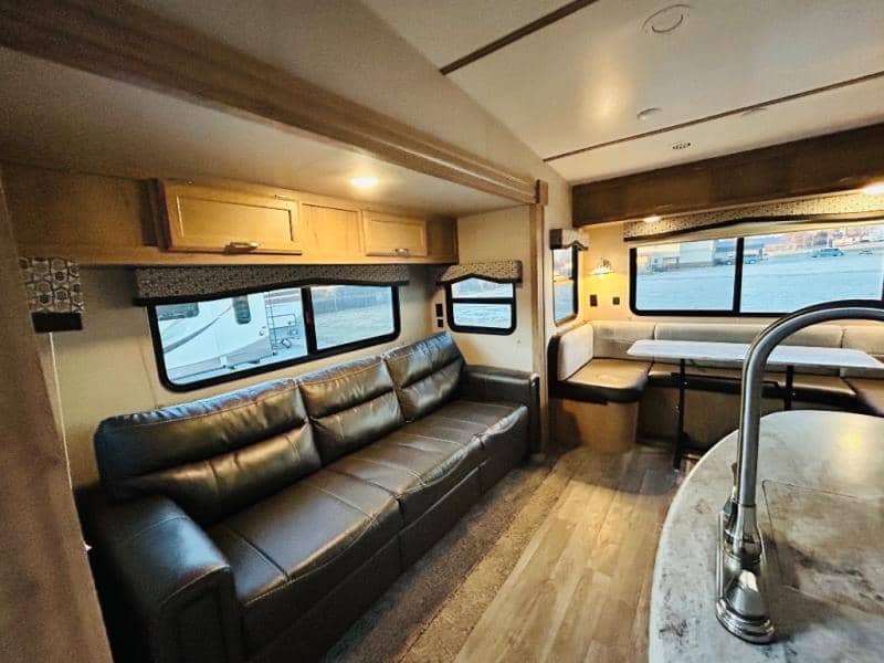 2020 Winnebago 2020 Winnebago Minnie Plus - thumbnail 25