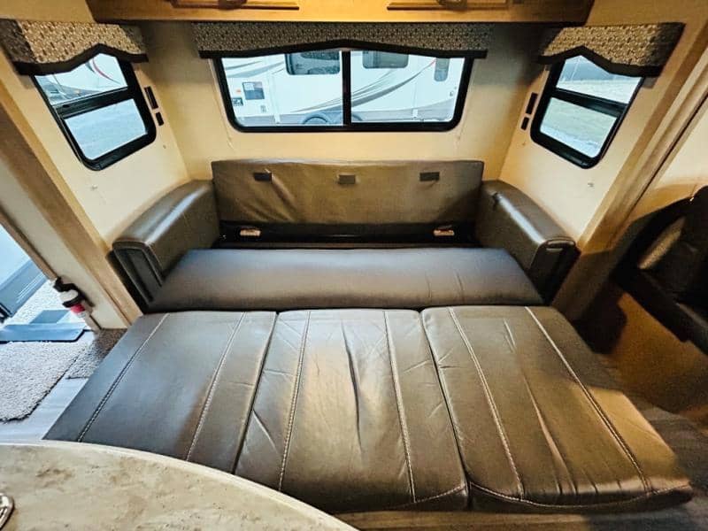 2020 Winnebago 2020 Winnebago Minnie Plus - thumbnail 47