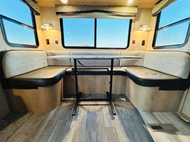 2020 Winnebago 2020 Winnebago Minnie Plus - thumbnail 49