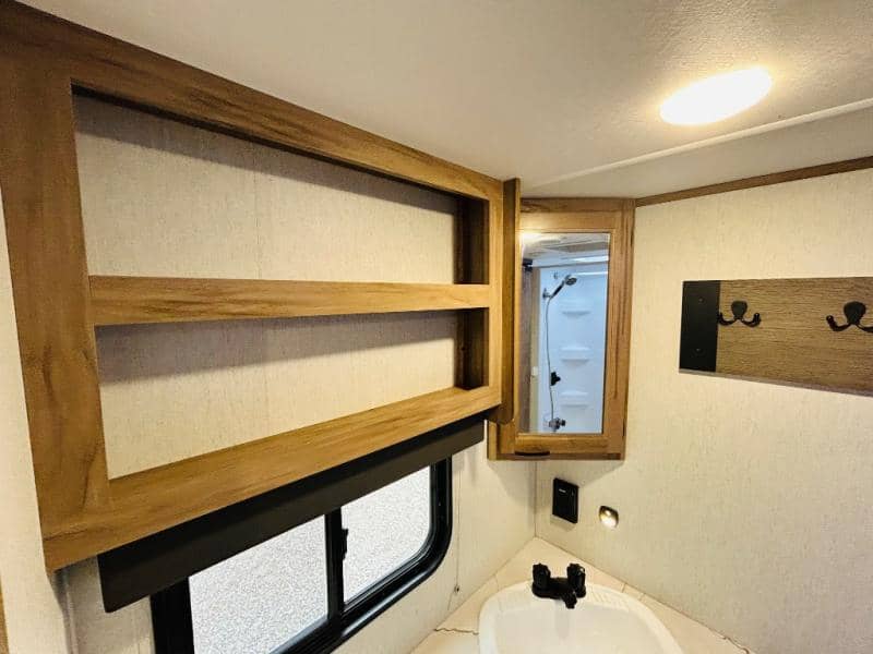 2024 Forest River 2024 Forest River Cherokee Alpha Wolf - thumbnail 55