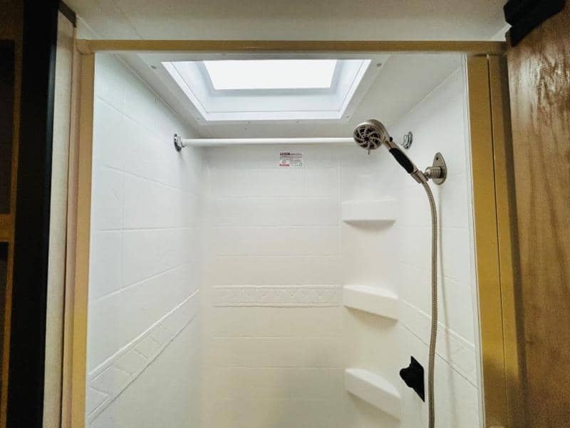 2024 Forest River 2024 Forest River Cherokee Alpha Wolf - thumbnail 59