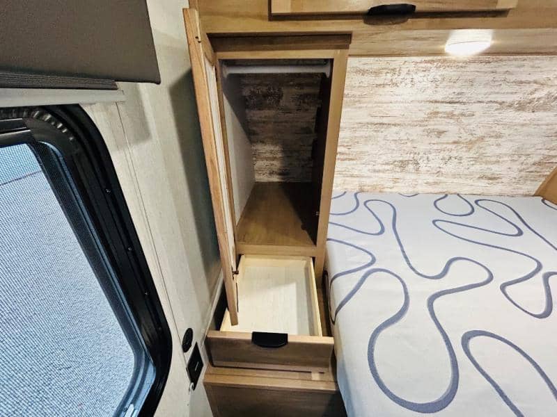 2024 Forest River 2024 Forest River Cherokee Alpha Wolf - thumbnail 70