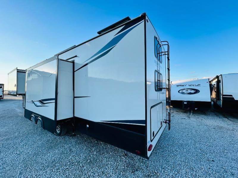 2023 Keystone RV 2023 Keystone RV Montana High Country - thumbnail 7