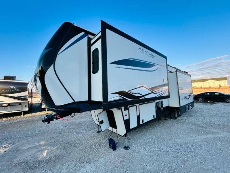 2023 Keystone RV 2023 Keystone RV Montana High Country - thumbnail 9