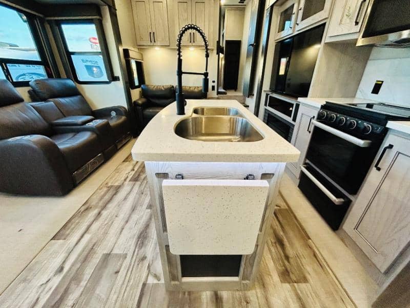 2023 Keystone RV 2023 Keystone RV Montana High Country - thumbnail 40