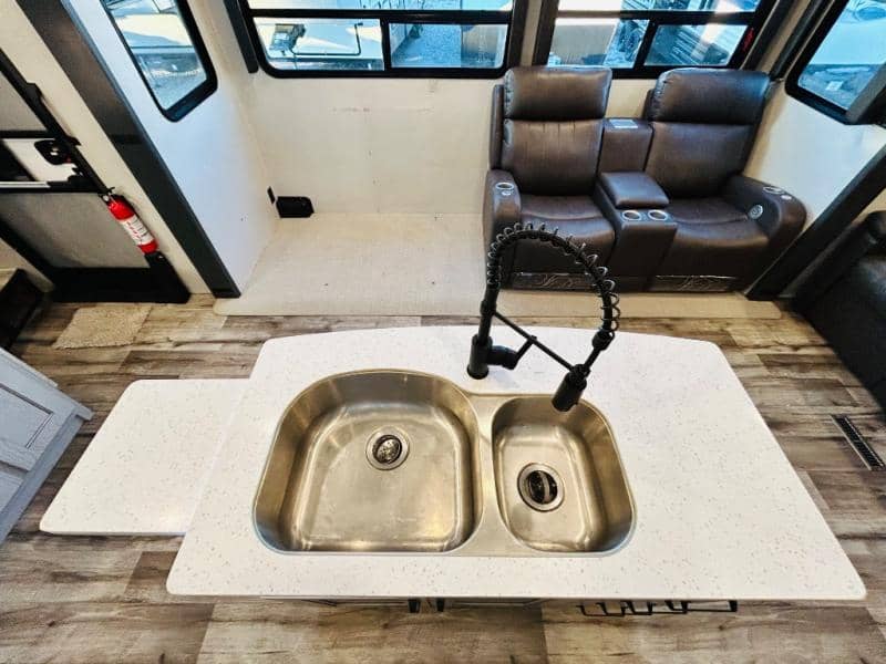 2023 Keystone RV 2023 Keystone RV Montana High Country - thumbnail 42