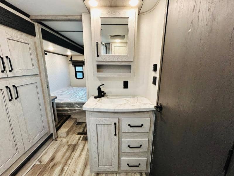 2023 Keystone RV 2023 Keystone RV Montana High Country - thumbnail 65