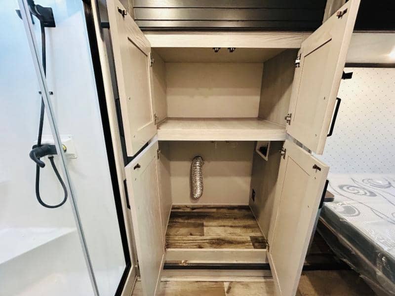 2023 Keystone RV 2023 Keystone RV Montana High Country - thumbnail 76