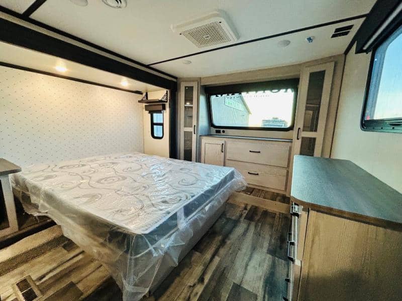 2023 Keystone RV 2023 Keystone RV Montana High Country - thumbnail 78