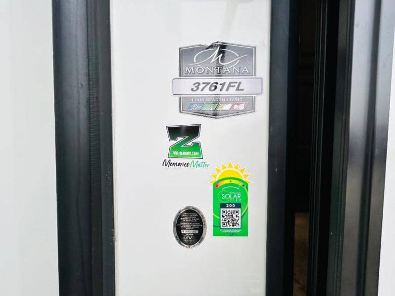 2023 Keystone RV 2023 Keystone RV Montana - thumbnail 9