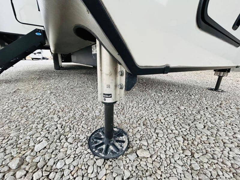 2023 Keystone RV 2023 Keystone RV Montana - thumbnail 10