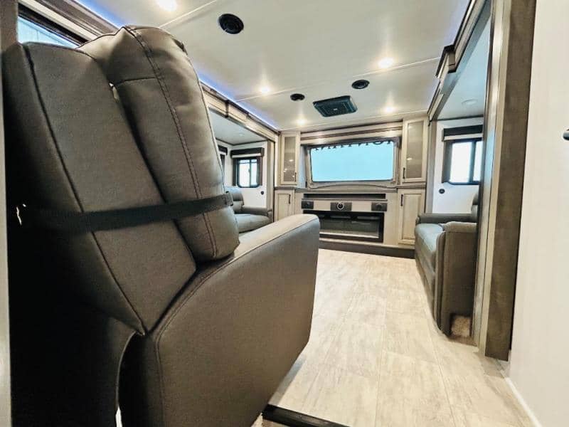 2023 Keystone RV 2023 Keystone RV Montana - thumbnail 26