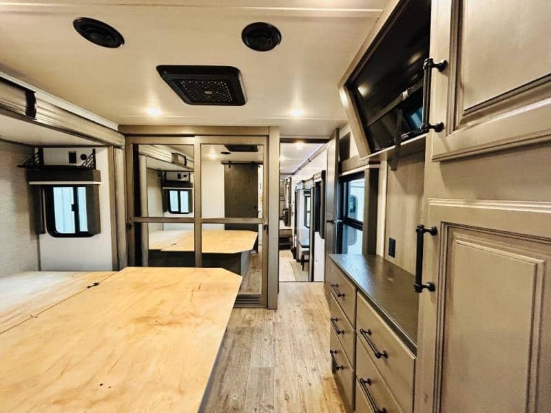 2023 Keystone RV 2023 Keystone RV Montana - thumbnail 30