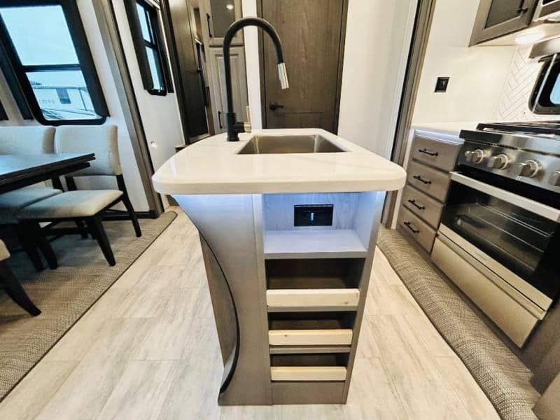 2023 Keystone RV 2023 Keystone RV Montana - thumbnail 35