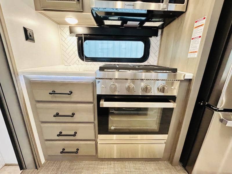 2023 Keystone RV 2023 Keystone RV Montana - thumbnail 45