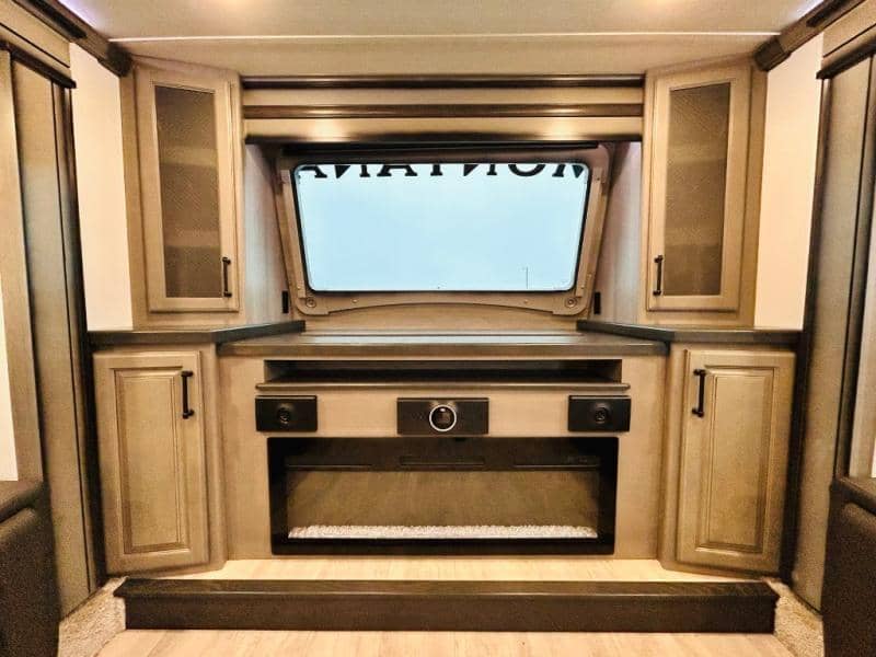 2023 Keystone RV 2023 Keystone RV Montana - thumbnail 63