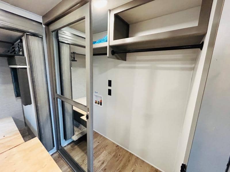 2023 Keystone RV 2023 Keystone RV Montana - thumbnail 94