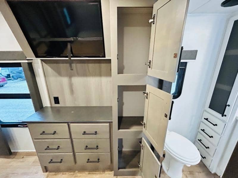 2023 Keystone RV 2023 Keystone RV Montana - thumbnail 97