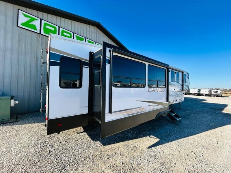 2024 CrossRoads 2024 CrossRoads Cameo - thumbnail 3