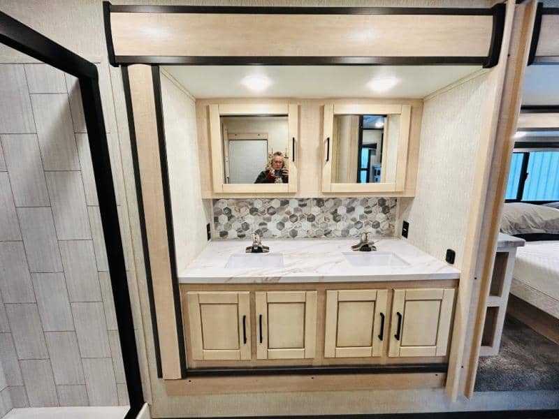 2024 CrossRoads 2024 CrossRoads Cameo - thumbnail 75