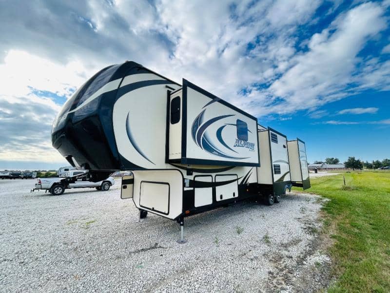 2015 Keystone RV 2015 Keystone RV Alpine - thumbnail 8