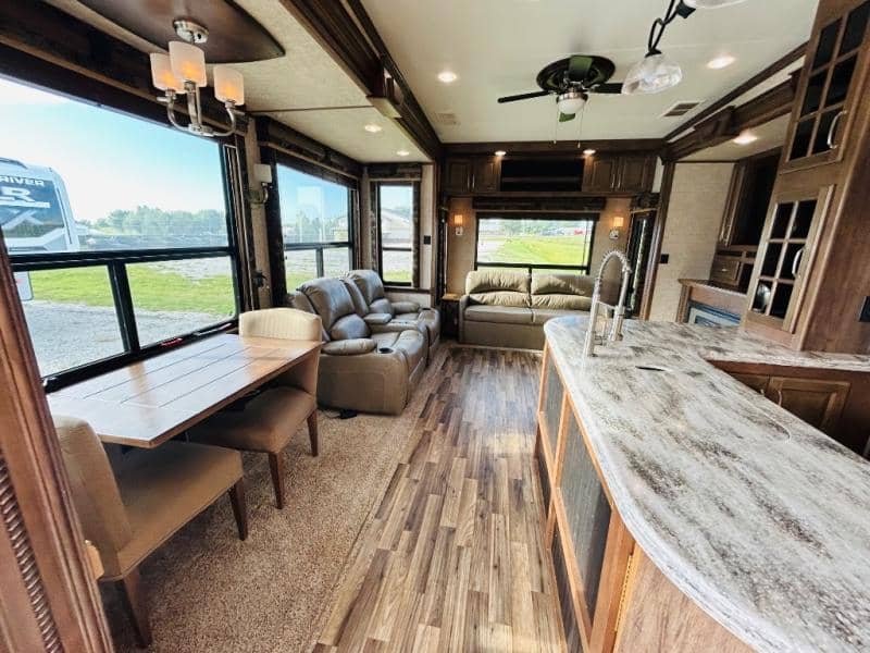 2015 Keystone RV 2015 Keystone RV Alpine - thumbnail 20