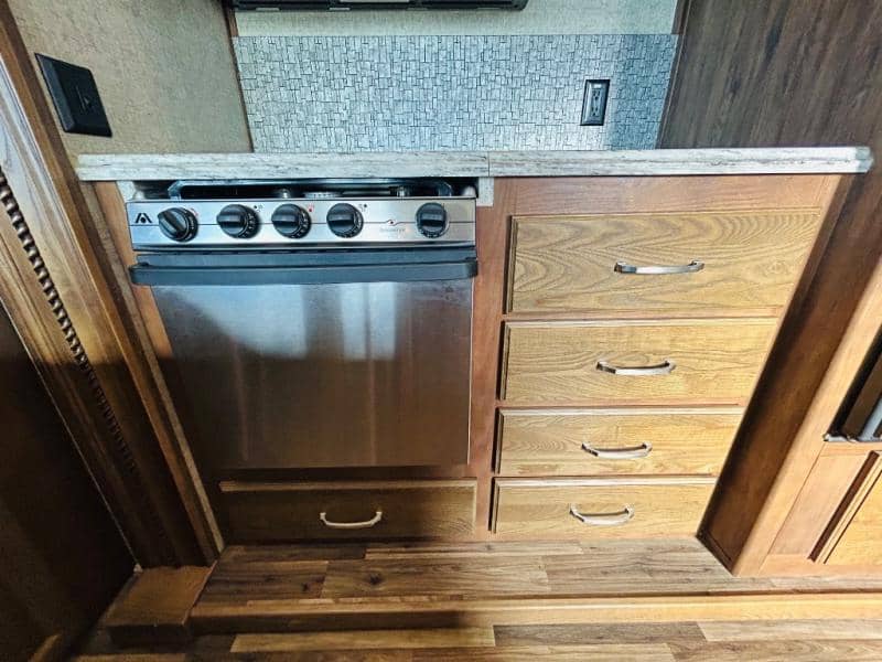 2015 Keystone RV 2015 Keystone RV Alpine - thumbnail 32