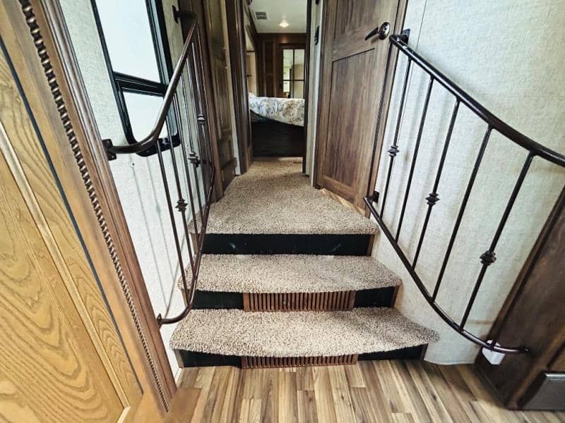 2015 Keystone RV 2015 Keystone RV Alpine - thumbnail 57