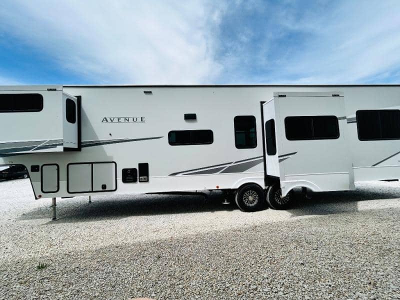 2024 Alliance RV 2024 Alliance RV Avenue - thumbnail 7