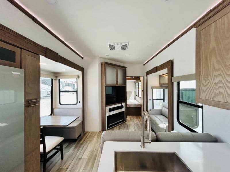 2024 Alliance RV 2024 Alliance RV Avenue - thumbnail 17