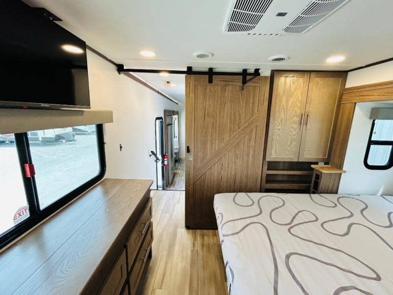 2024 Alliance RV 2024 Alliance RV Avenue - thumbnail 43