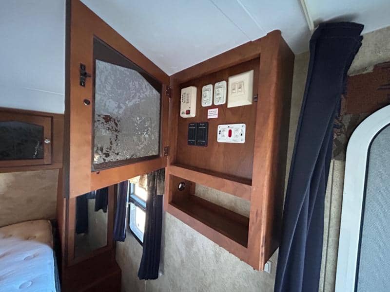 2012 Keystone RV 2012 Keystone RV Passport Ultra Lite Grand Touring - thumbnail 13