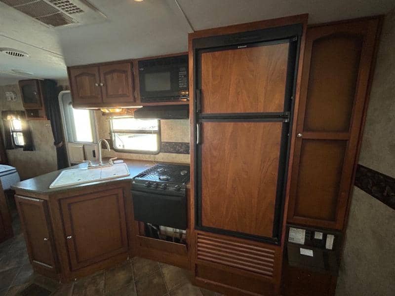 2012 Keystone RV 2012 Keystone RV Passport Ultra Lite Grand Touring - thumbnail 16