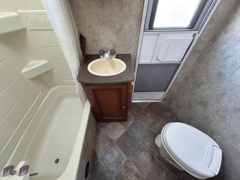 2012 Keystone RV 2012 Keystone RV Passport Ultra Lite Grand Touring - thumbnail 34