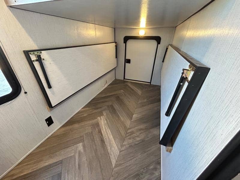 2022 Heartland 2022 Heartland Prowler - thumbnail 23