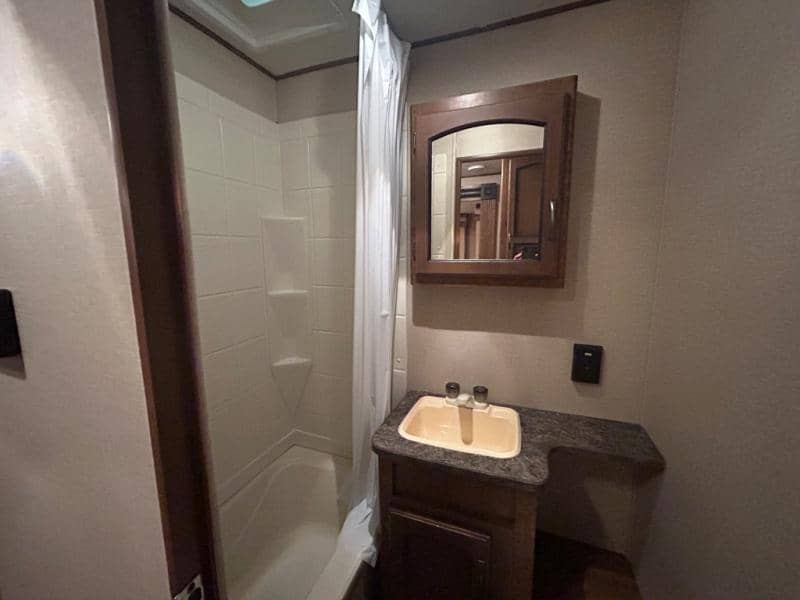 2015 CrossRoads 2015 CrossRoads Zinger - thumbnail 29