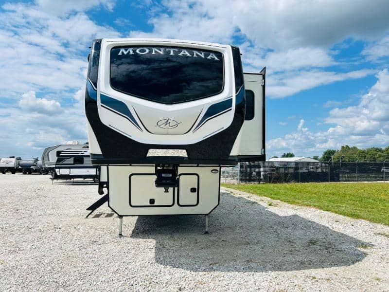2023 Keystone RV 2023 Keystone RV Montana High Country - thumbnail 3