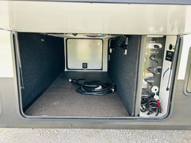 2023 Keystone RV 2023 Keystone RV Montana High Country - thumbnail 13