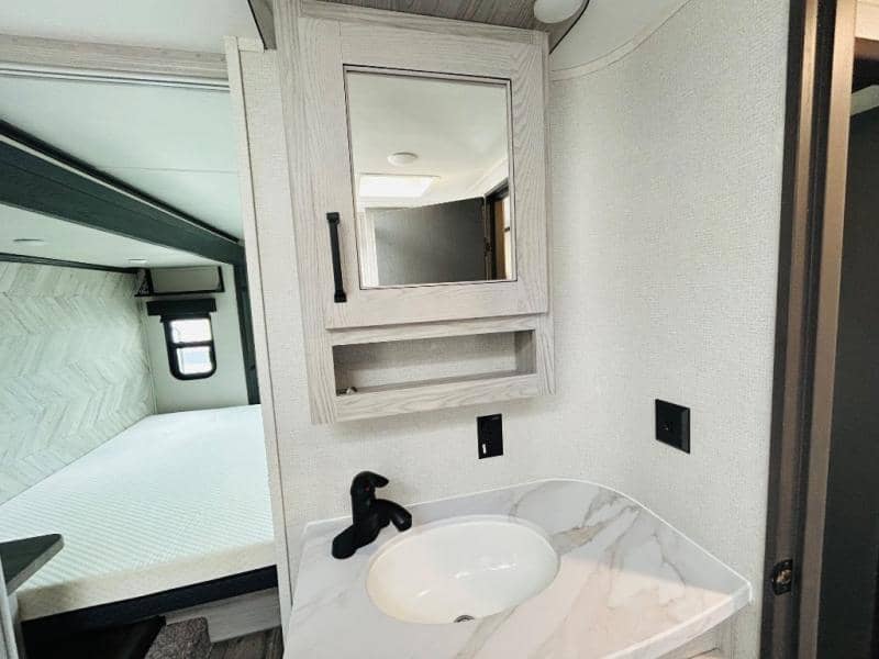 2023 Keystone RV 2023 Keystone RV Montana High Country - thumbnail 22