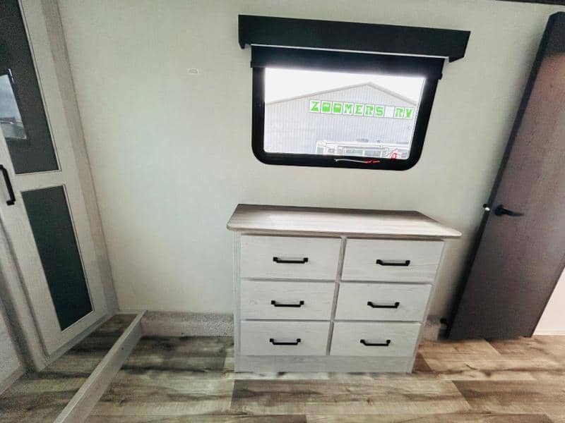 2023 Keystone RV 2023 Keystone RV Montana High Country - thumbnail 36