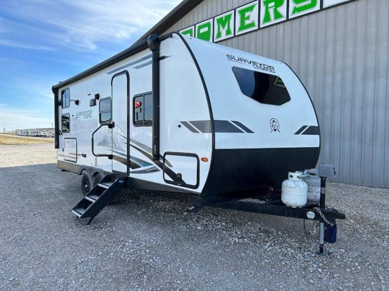 2022 Forest River 2022 Forest River Surveyor Legend - thumbnail 3