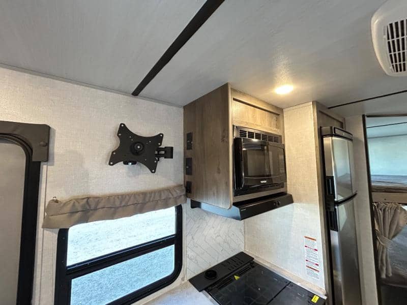 2022 Forest River 2022 Forest River Surveyor Legend - thumbnail 18